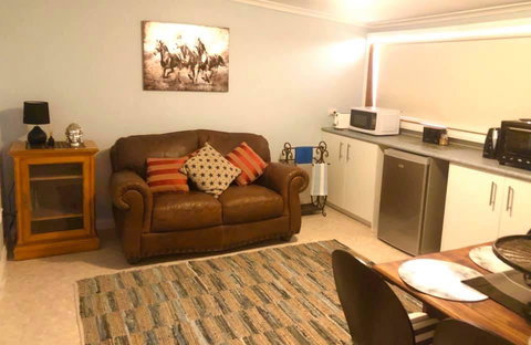 Cottage Equus - Accommodation Mount Tamborine 1