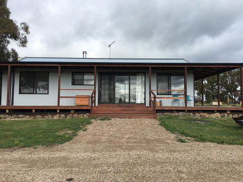 Country Cabin With Mountain Views Close To Ballarat - Accommodation Mount Tamborine 1