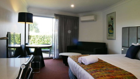 Country Capital Motel - Accommodation Mount Tamborine 2