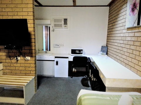 Country Home Motor Inn - Accommodation Mount Tamborine 2