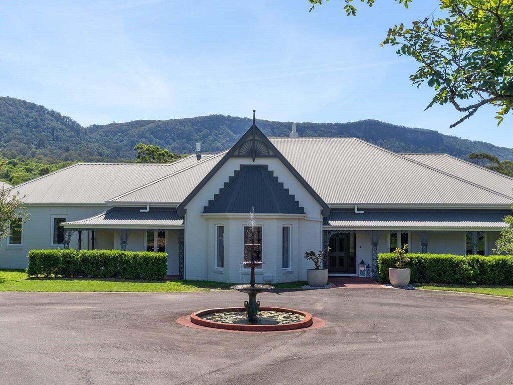 Cleveland NSW Accommodation Mount Tamborine