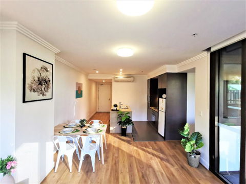 Cozy Spacious Home In Sydney Olympic Park - Accommodation Mount Tamborine 3