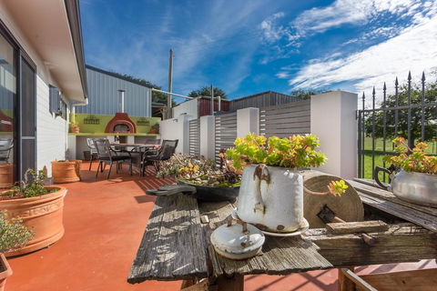 Cradle At Casa Blanca Country Retreat - Accommodation Mount Tamborine 0