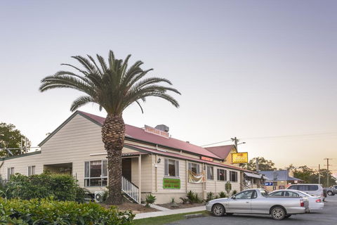 D'Aguilar Hotel Motel - Accommodation Mount Tamborine 0