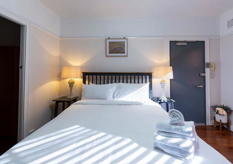 DARLINGHURST STUDIO // SHARED ROOFTOP SPACE - Accommodation Mount Tamborine 0