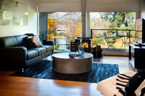 Daylesford Lake Villa 1 - Accommodation Mount Tamborine 3