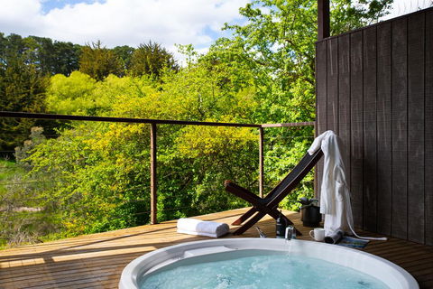 Daylesford Spa Villa 3 - Accommodation Mount Tamborine 1