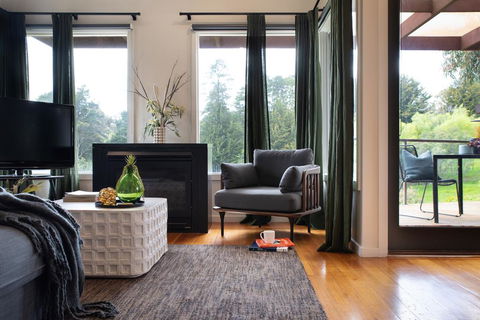 Daylesford Spa Villa 3 - Accommodation Mount Tamborine 2