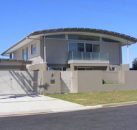 Dew on Lakeview Street - Accommodation Mount Tamborine