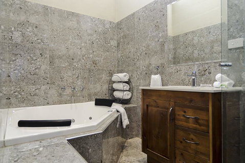 Eagle Foundry Bed & Breakfast - Accommodation Mount Tamborine 1