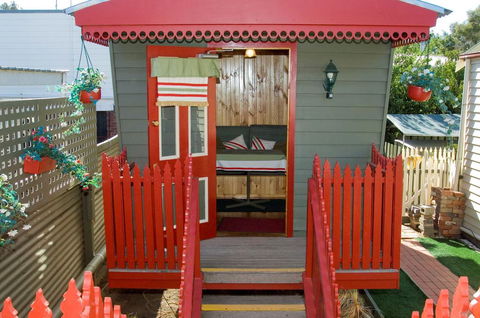 Echuca Gardens - Accommodation Mount Tamborine 3