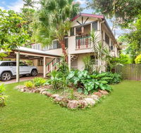 Edge Hill Holiday Home / Cairns - Accommodation Mount Tamborine