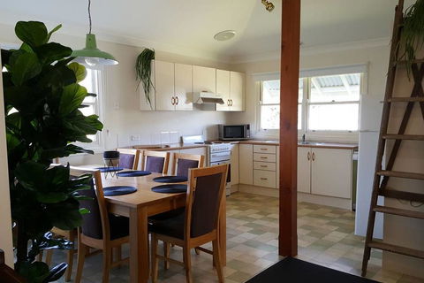 Edward Lane Apt3 - Accommodation Mount Tamborine 0