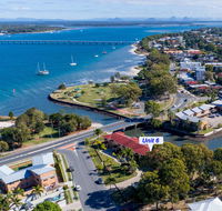 Elegant Waterfront Gem where the Ocean meets the Canal - Accommodation Mount Tamborine