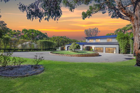 Elk Estate - Accommodation Mount Tamborine 0