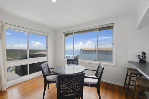 Emerald Views - Accommodation Mount Tamborine 3