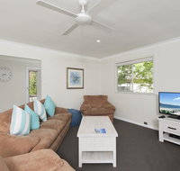 Essendene Road Box Beach Retreat 29 - Accommodation Mount Tamborine
