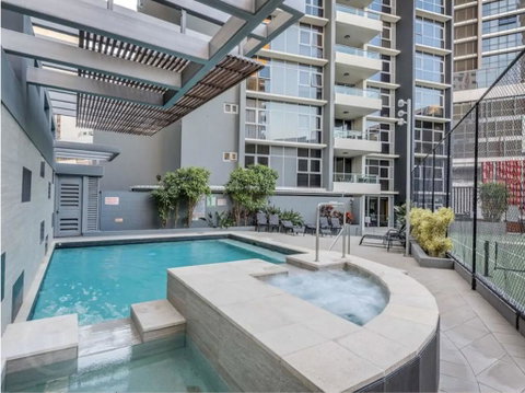 Executive Family 3 Bedroom Suite - Brisbane CBD - Views - Pool - WIFI - Free Parking - Accommodation Mount Tamborine 3