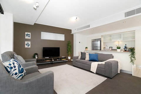 Executive Family 3 Bedroom Suite - Brisbane CBD - Views - Pool - WIFI - Free Parking - Accommodation Mount Tamborine 1