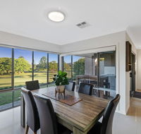Fairway Village  Windaroo Lakes Golf Club - Accommodation Mount Tamborine
