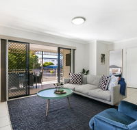 Family-Size Duplex in Quiet Neighbourhood - Accommodation Mount Tamborine