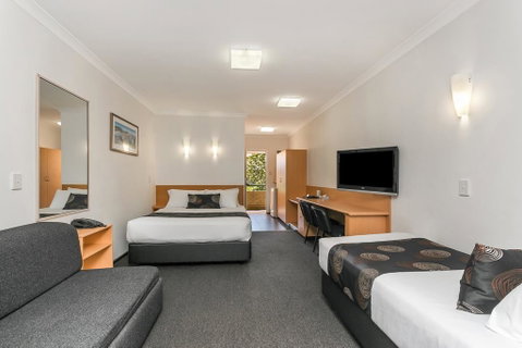 Flag Motor Lodge - Accommodation Mount Tamborine 3
