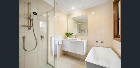 Floraison Red Hill - Accommodation Mount Tamborine 2