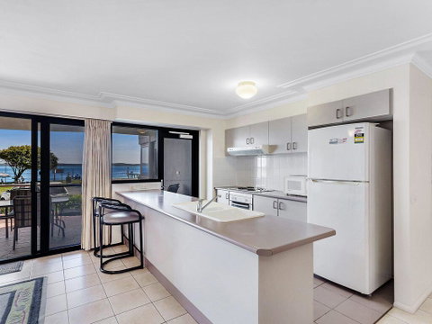 Florentine, Unit 2/11 Columbia Close - Accommodation Mount Tamborine 1