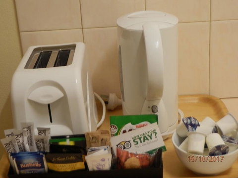 Flying Spur Motel - Accommodation Mount Tamborine 1