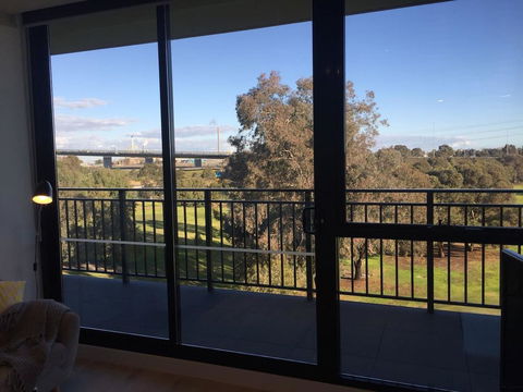 Frankie306 - Accommodation Mount Tamborine 1