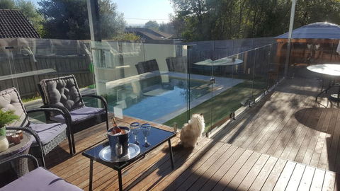 Frankston Hilltop Retreat - Accommodation Mount Tamborine 2