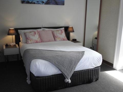 Frankston Motel - Accommodation Mount Tamborine 1
