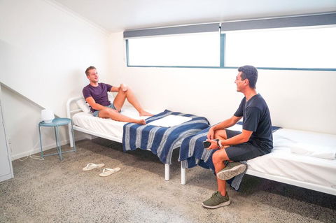 Freedom Hostels Cairns - Accommodation Mount Tamborine 1