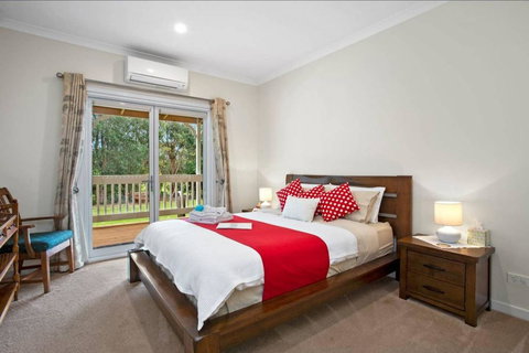 GALBRAITH BEACH STUDIO 3 - Accommodation Mount Tamborine 0