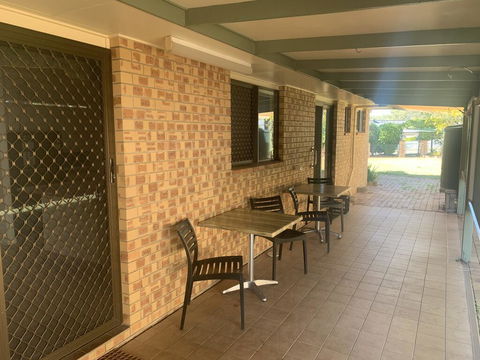 Gin Gin Budget Accommodation - Accommodation Mount Tamborine 1