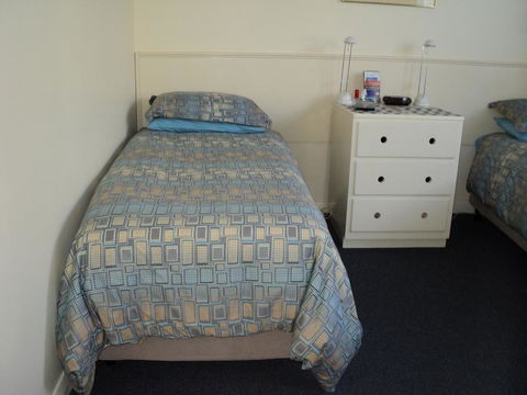 Glenelg Sea-Breeze - Accommodation Mount Tamborine 1