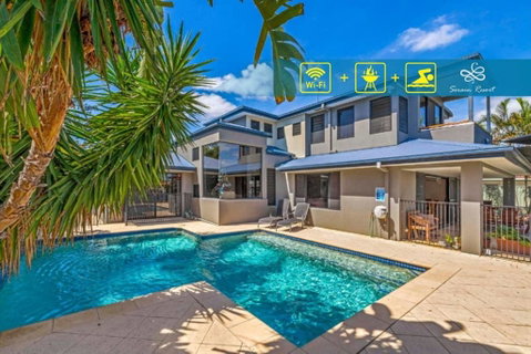 Gold Coast Stunning Waterfront Holiday Retreat - Accommodation Mount Tamborine 0