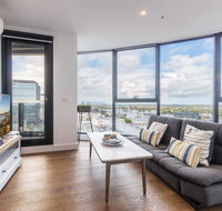 Golden Box Hill Apartment