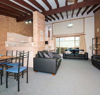Gowrie Avenue Bay Parklands Townhouse 06 2 - Accommodation Mount Tamborine
