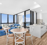 Grand Beach Views in 2-Bed Apartment With Balcony - Accommodation Mount Tamborine