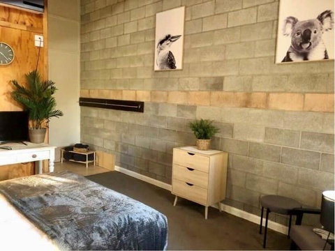 Granite Belt Cabins - Accommodation Mount Tamborine 2