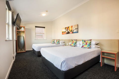 Granville Hotel - Accommodation Mount Tamborine 1
