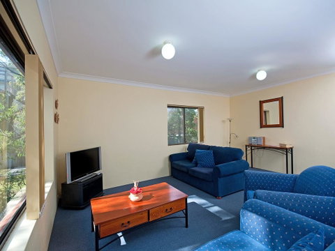 Gretel Close, Maeva Lodge, Unit 04, 14 - Accommodation Mount Tamborine 1