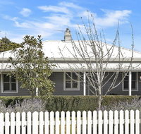 Greywood - classic Highlands charm  serene living - Accommodation Mount Tamborine