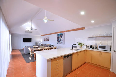 Halcyon Daze - Accommodation Mount Tamborine 2