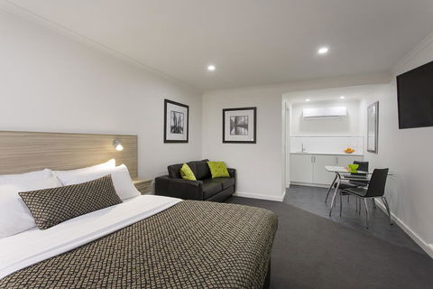Hamilton Lonsdale Motel - Accommodation Mount Tamborine 1