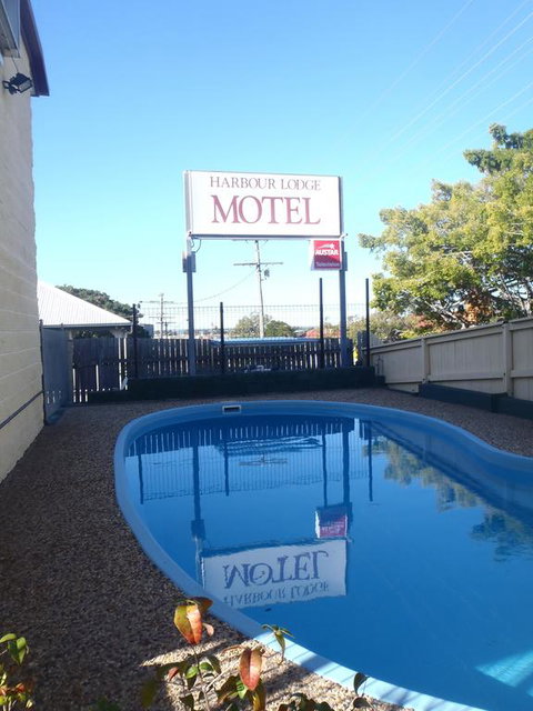 Harbour Lodge Motel - Accommodation Mount Tamborine 1