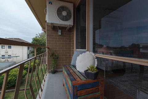 Heart Of Ormond Apartment By Ready Set Host - Accommodation Mount Tamborine 2