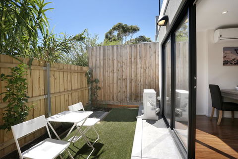 Heidelberg Short-stay Apartments - Accommodation Mount Tamborine 2