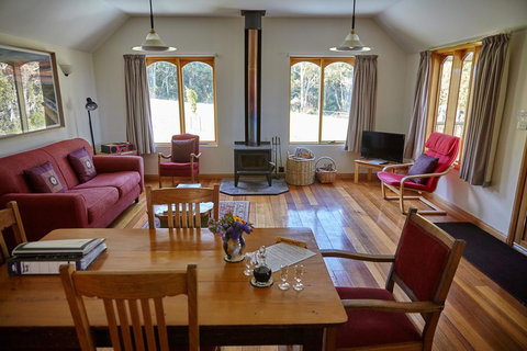 Herons Rise Vineyard Accommodation - Accommodation Mount Tamborine 2